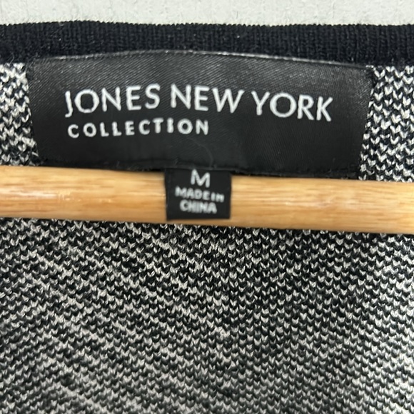 JONES NEW YORK knit tank.  Size M - Picture 3 of 5